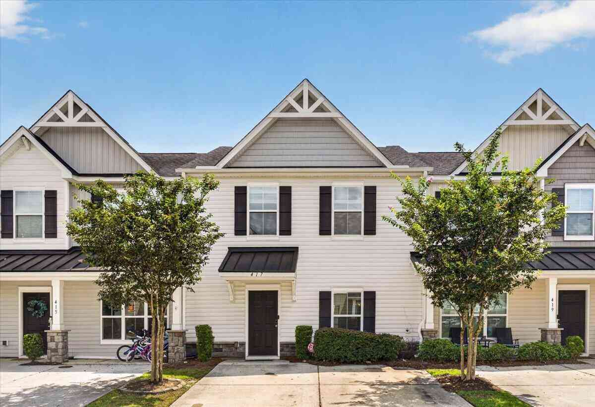Townhouse For Sale - 417 Viceroy<br/> Goose Creek, SC 29445