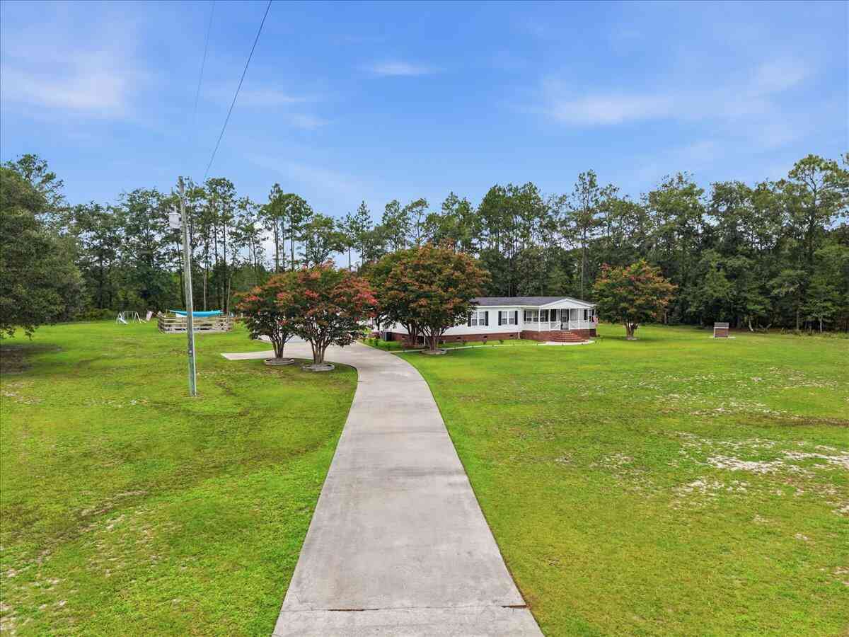 Homes For Sale - 4837 Jefferies Highway<br/> Walterboro, SC 29488