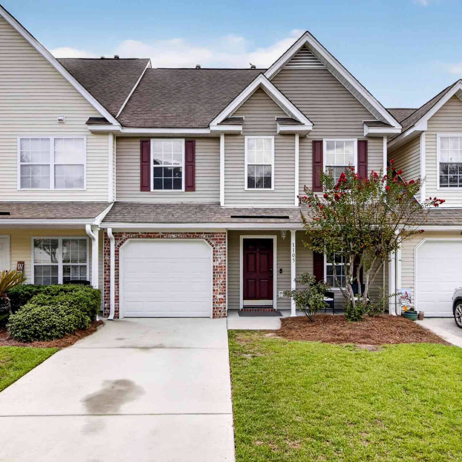 Townhouse For Sale - 1105 Poplar Grove Place<br/> Summerville, SC 29483