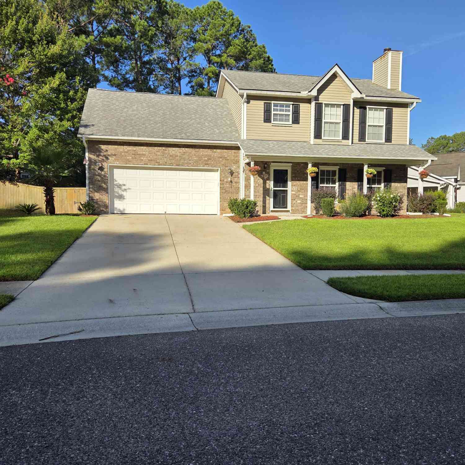 Homes For Sale - 207 Fernwood Drive<br/> Moncks Corner, SC 29461