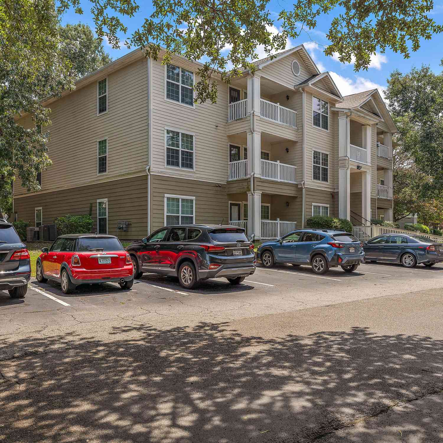 Homes For Rent - 700 Daniel Ellis Drive #13201<br/> Charleston, SC 29412