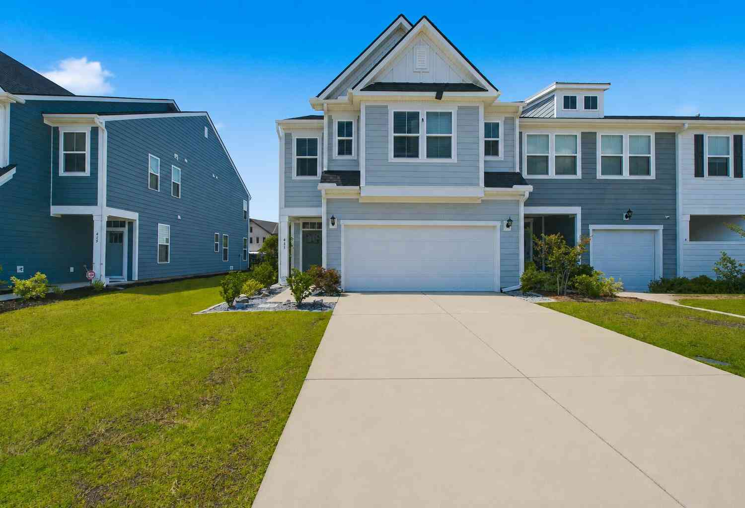 Townhouse For Sale - 445 Trotters Lane<br/> Berkeley County, Moncks Corner, SC 29461