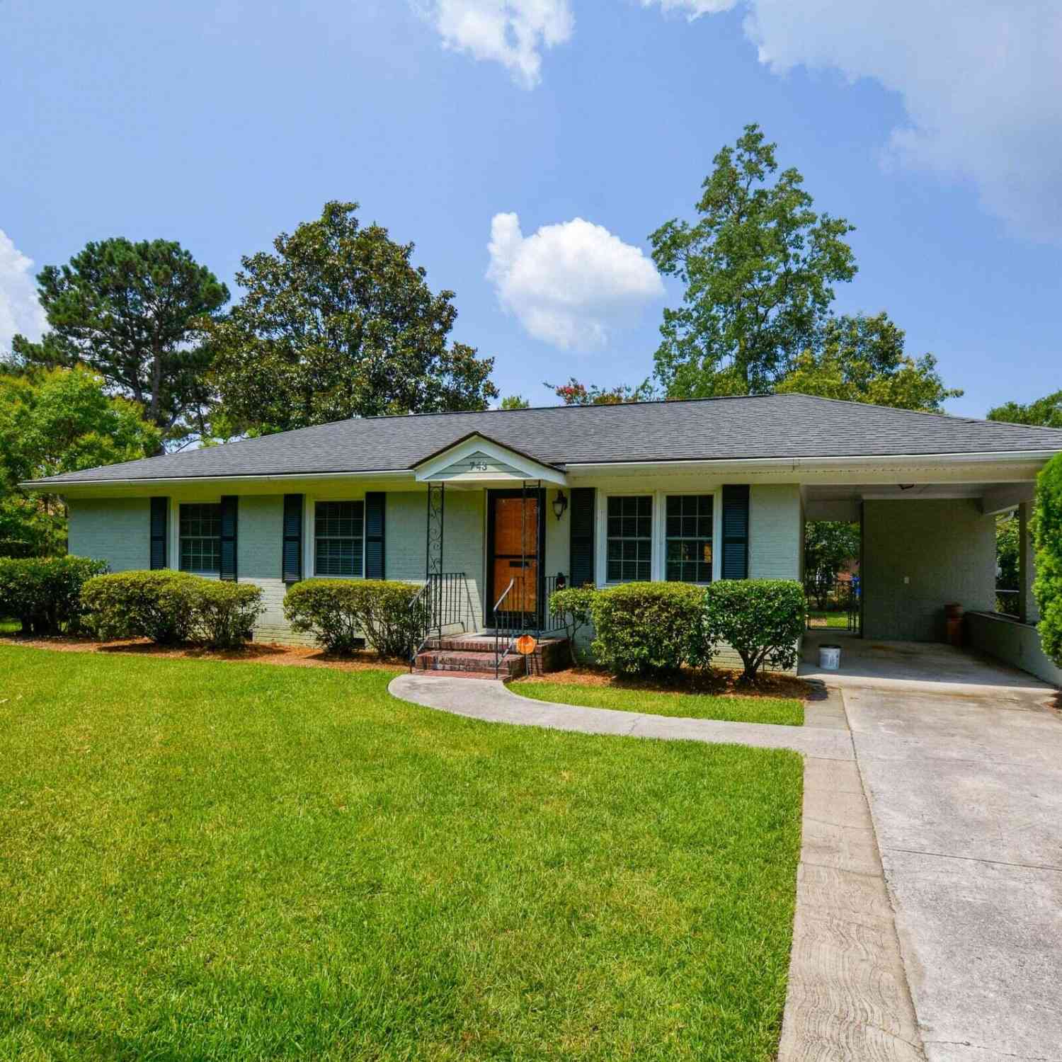 Homes For Rent - 743 Magnolia Road<br/> Charleston, SC 29407