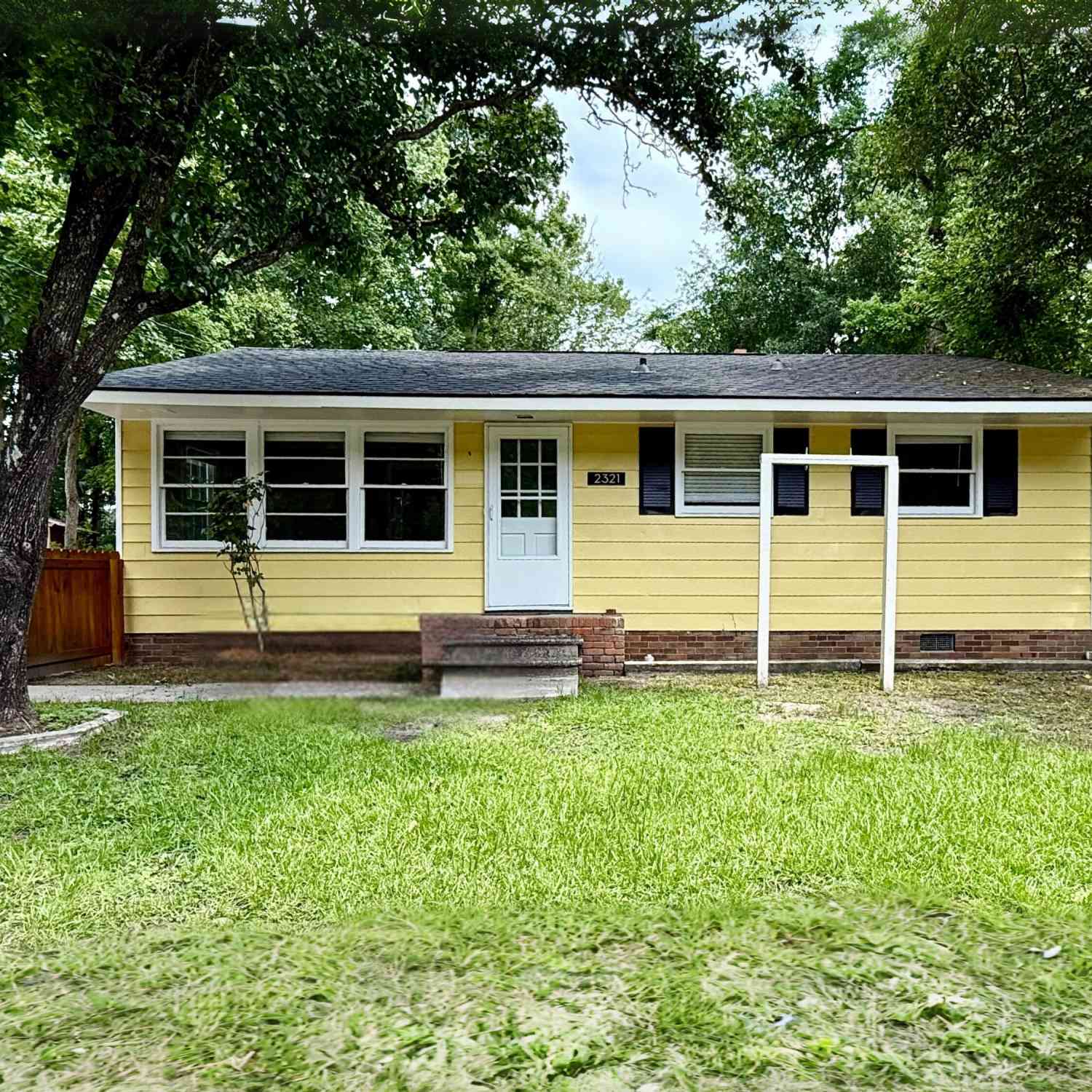 Homes For Rent - 2321 Falcon Road<br/> North Charleston, SC 29406
