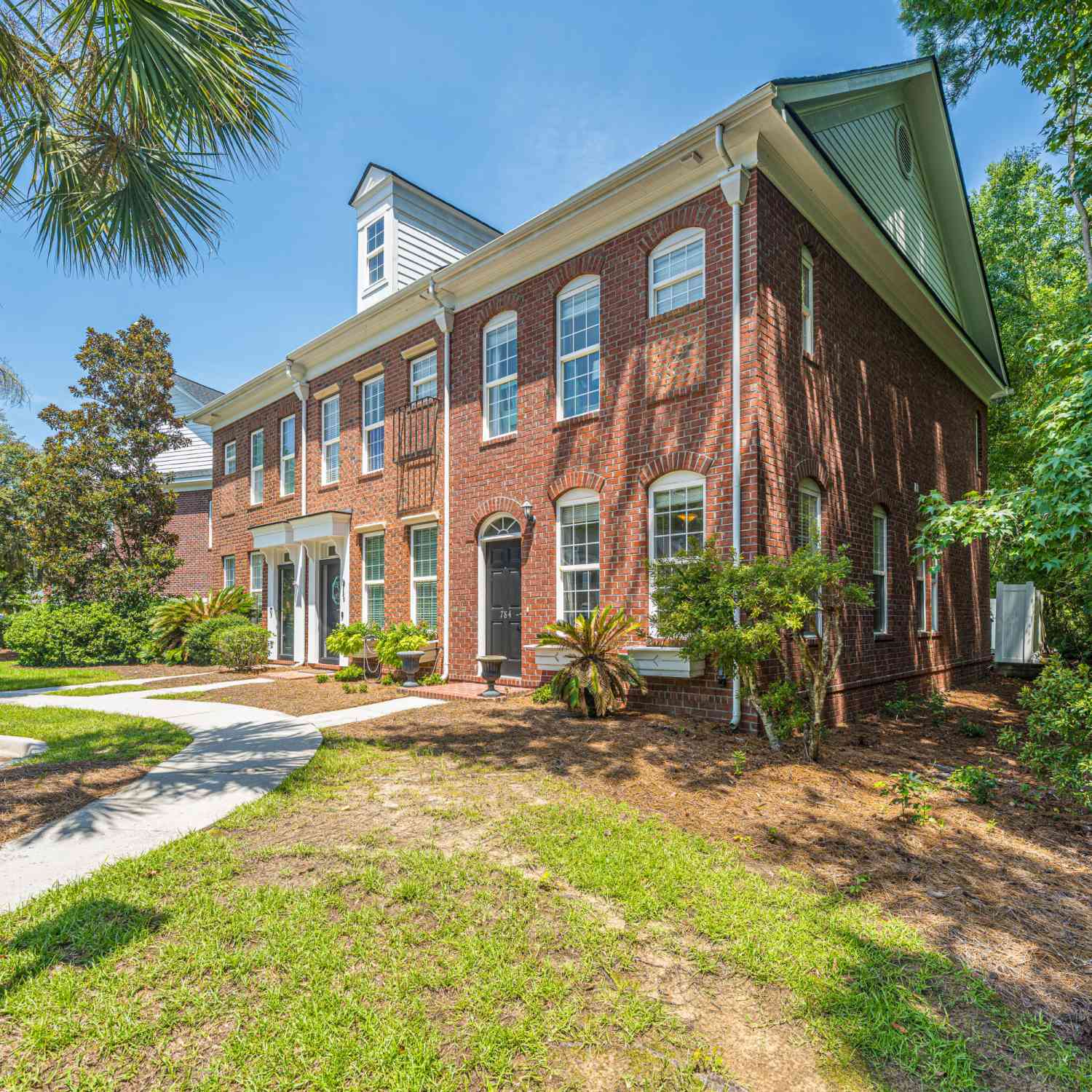 Townhouse For Sale - 784 Certificate Court<br/> Charleston County, Charleston, SC 29414