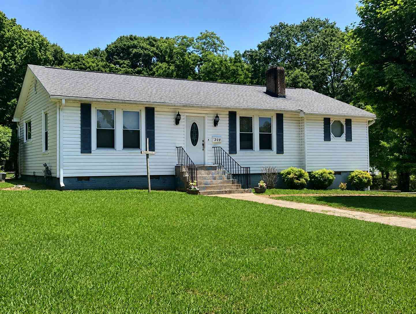 Homes For Sale - 209 Mill Street<br/> Anderson County, Williamston, SC 29697