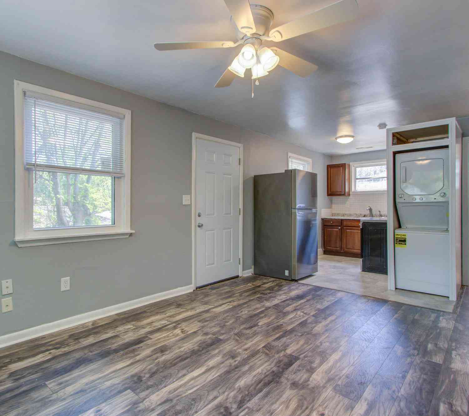 Homes For Rent - 1833 Orangeburg Street #B<br/> North Charleston, SC 29405