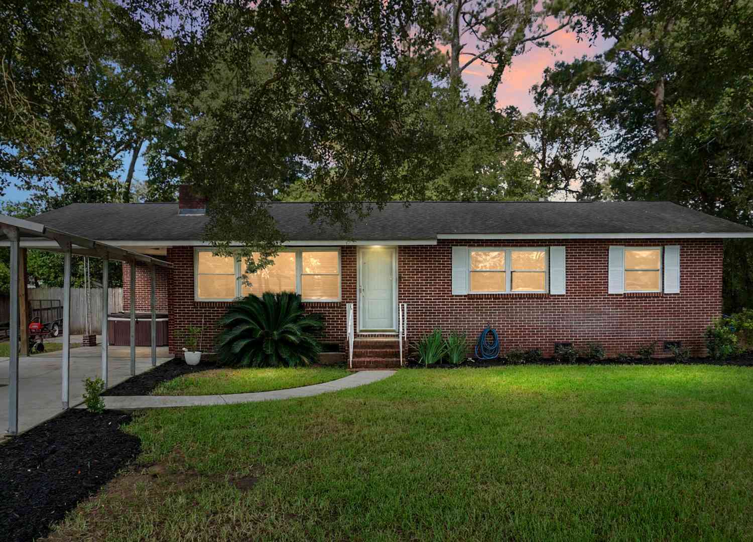 Homes For Sale - 1139 San Juan Avenue<br/> Charleston, SC 29407