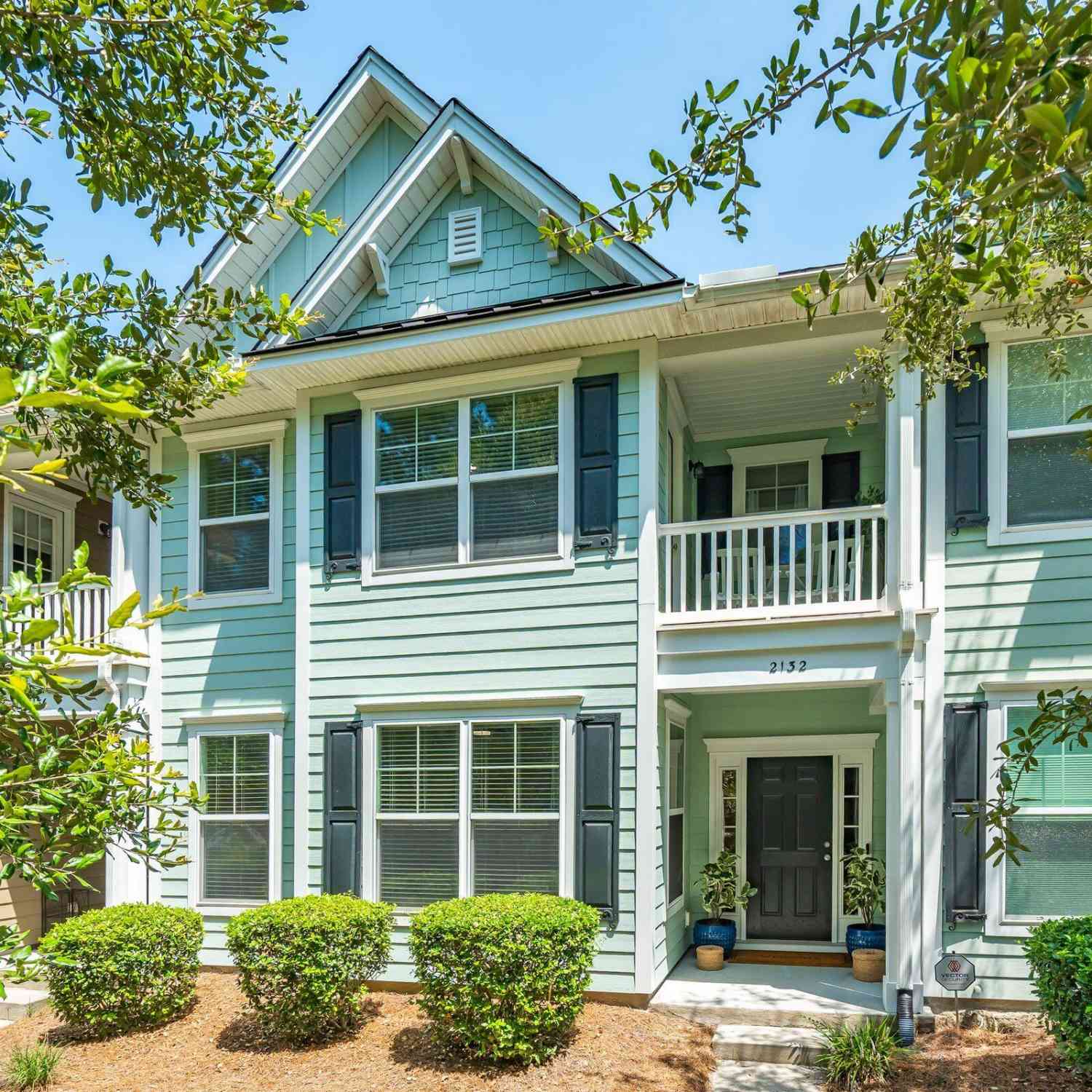 Townhouse For Sale - 2132 Promenade Court<br/> Mount Pleasant, SC 29466