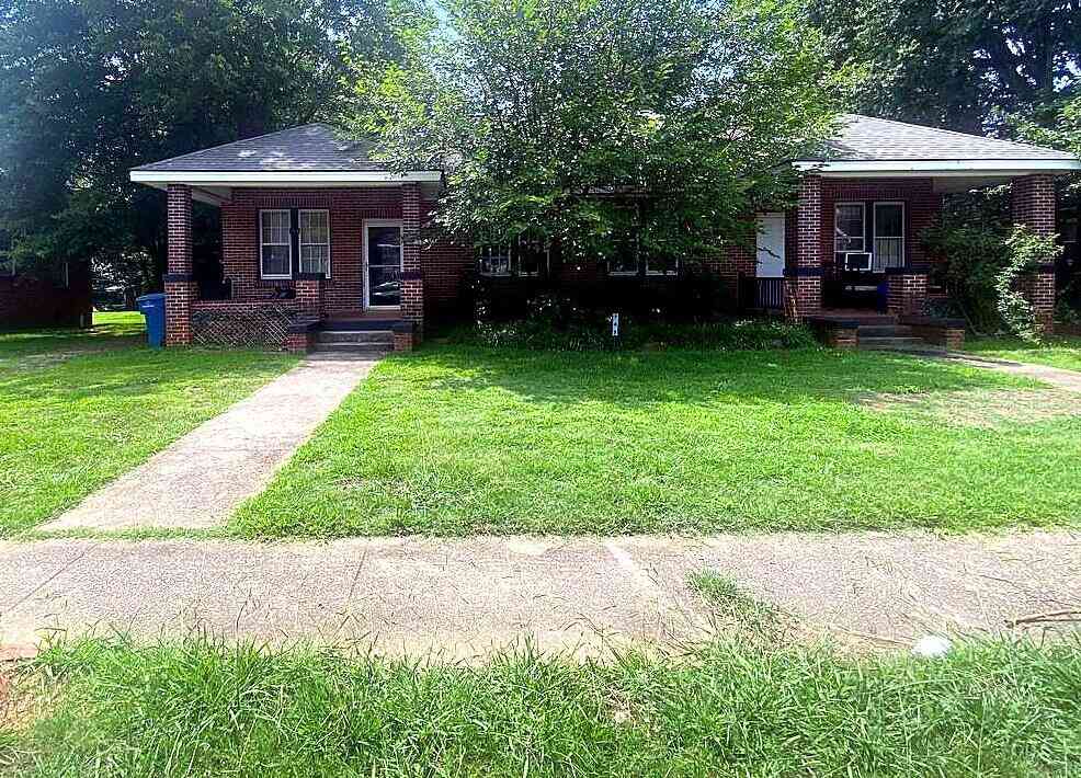 Homes For Sale - 747 Holloway Avenue<br/> Greenwood County, Greenwood, SC 29646