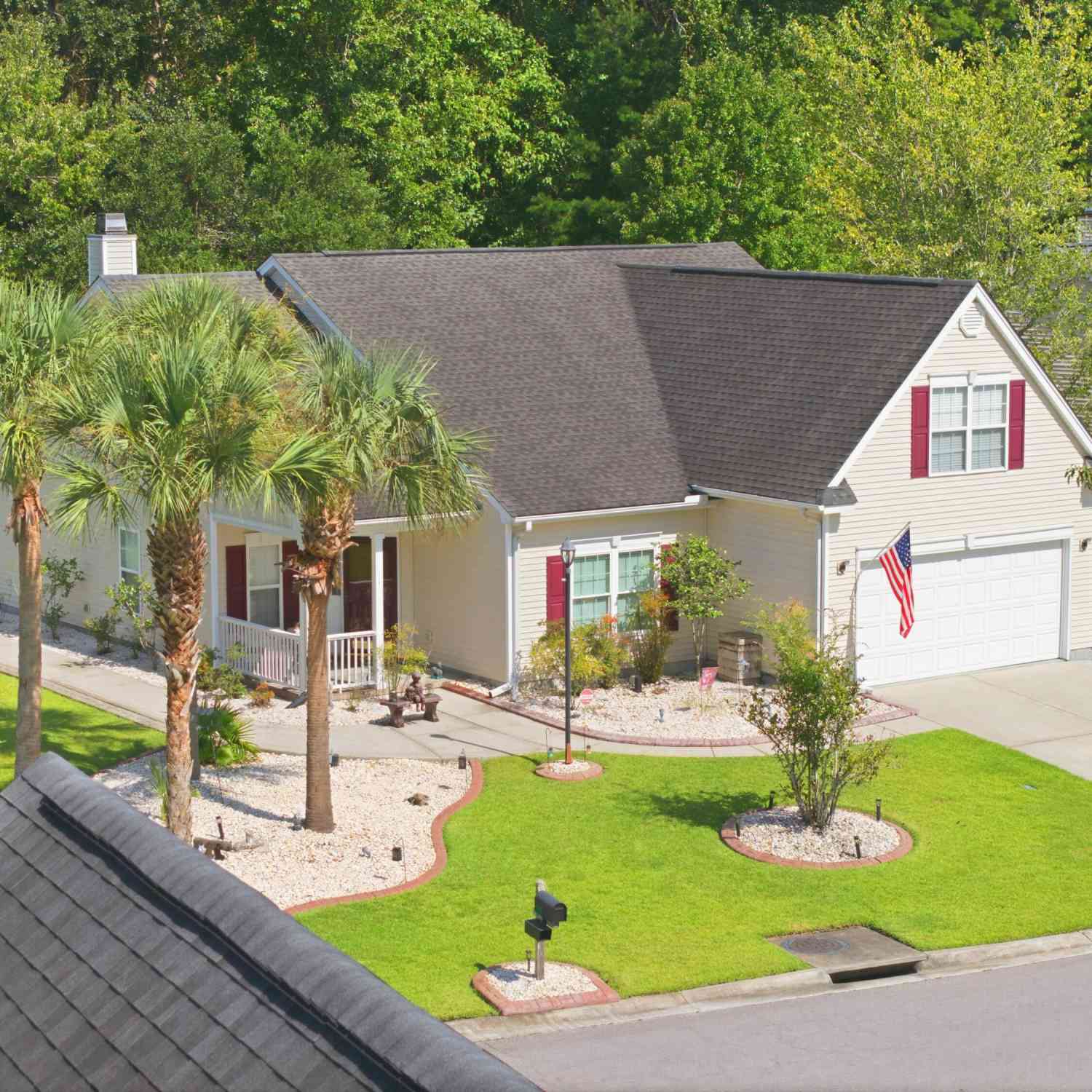 Homes For Sale - 107 Oak Bluff Road<br/> Summerville, SC 29485