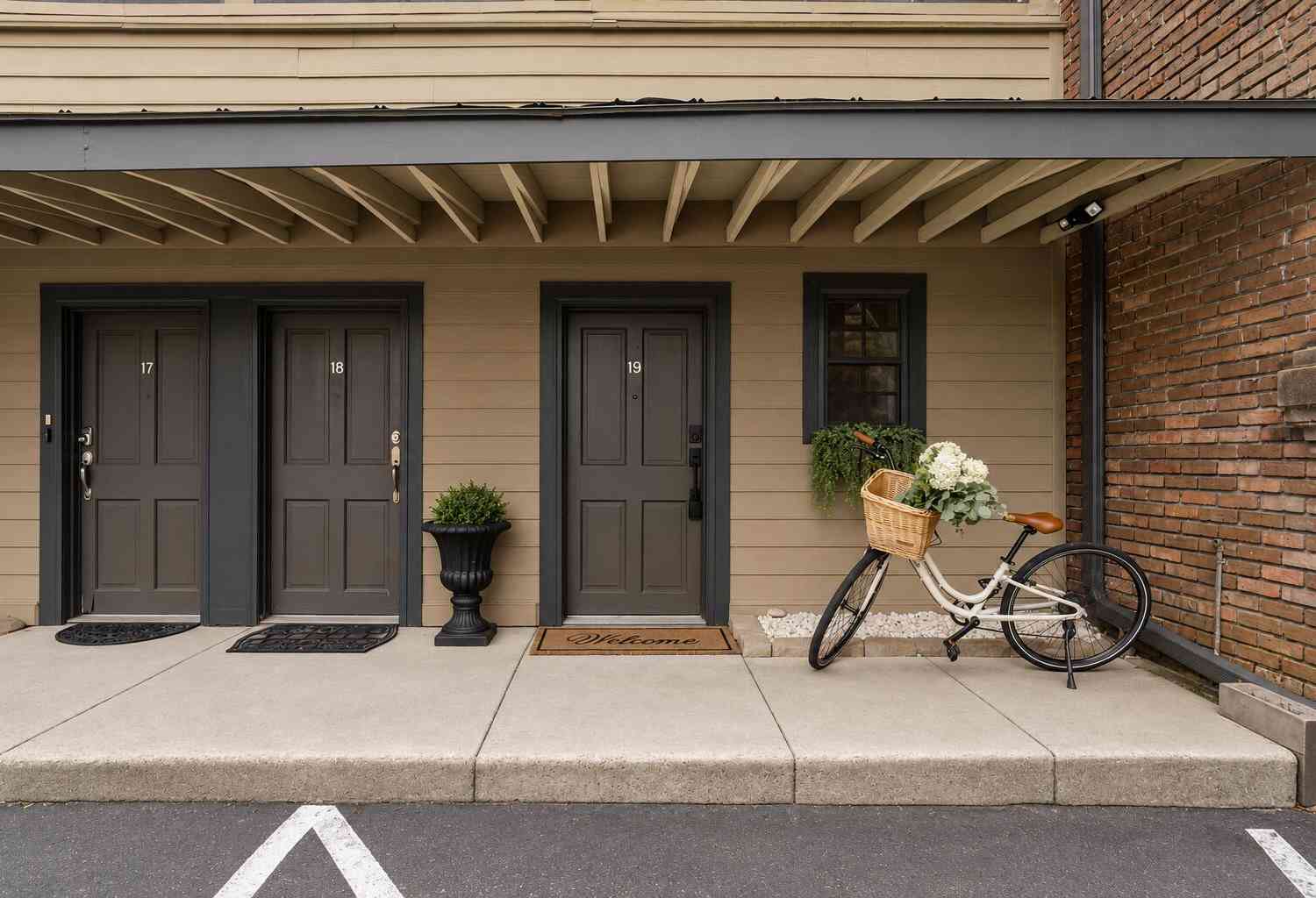 Condo For Sale - 309 Meeting #UNIT 19<br/> Charleston, SC 29401