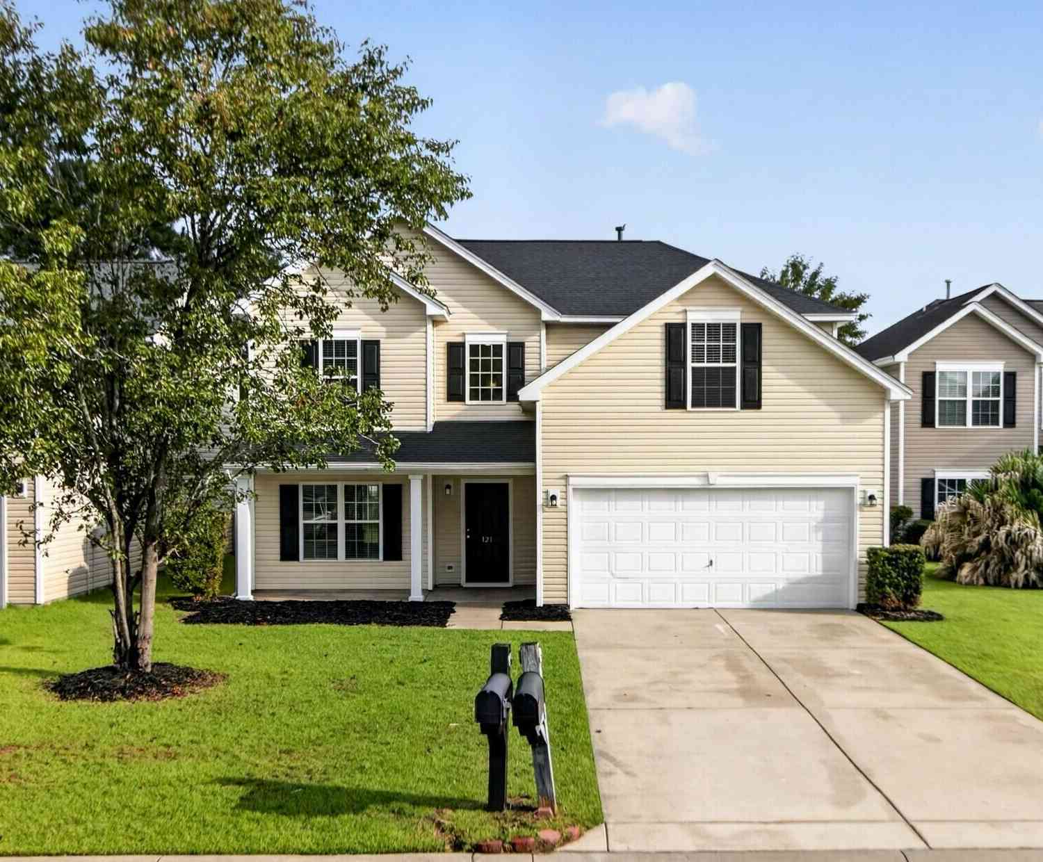 Homes For Sale - 121 Mockernut Drive<br/> Ladson, SC 29456