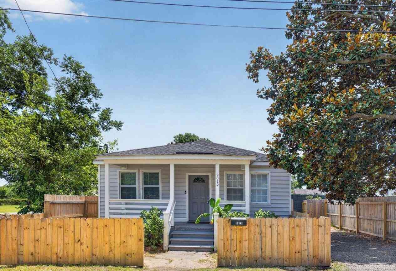 Homes For Rent - 2029 Saint Francis Street<br/> North Charleston, SC 29405