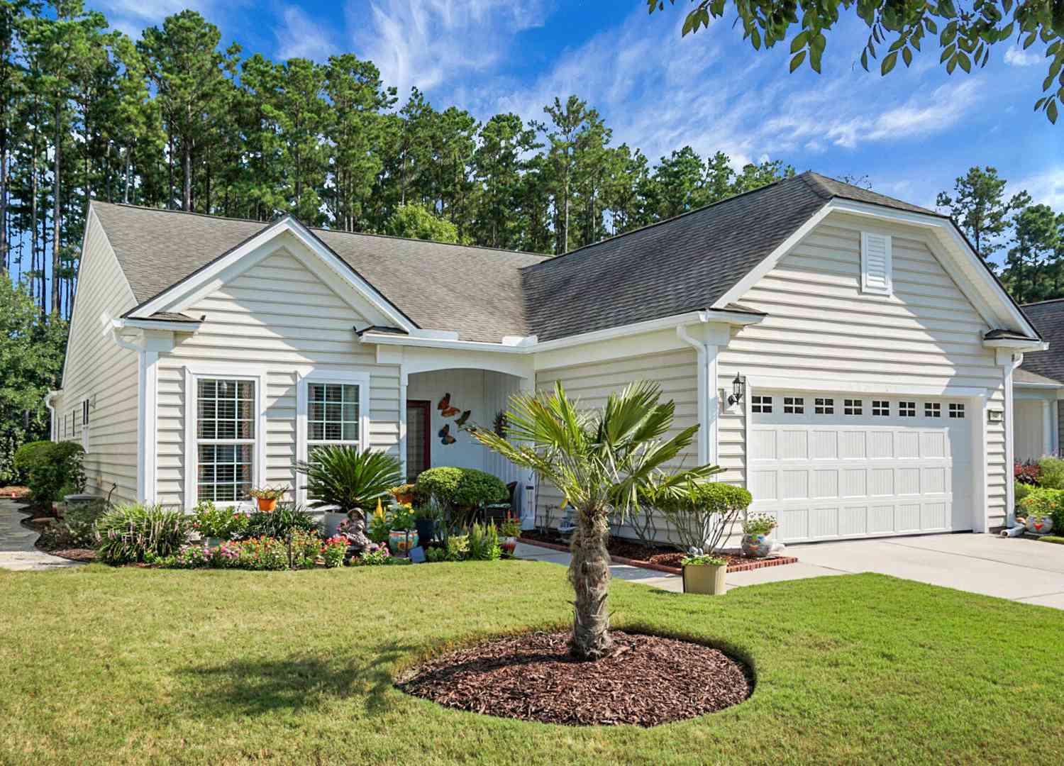 Homes For Sale - 597 Eastern Isle Avenue<br/> Summerville, SC 29486