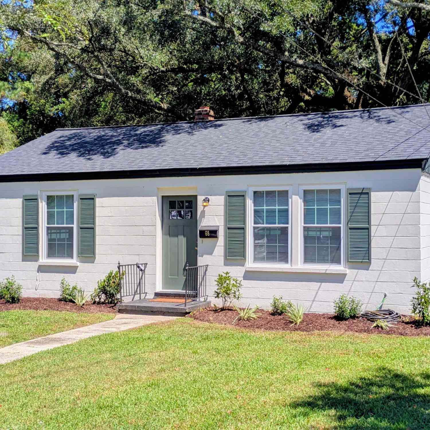 Homes For Sale - 68 Avondale Avenue<br/> Charleston, SC 29407