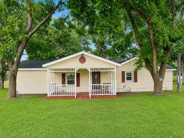 Homes For Sale - 4006 Five Chop Road<br/> Orangeburg, SC 29115