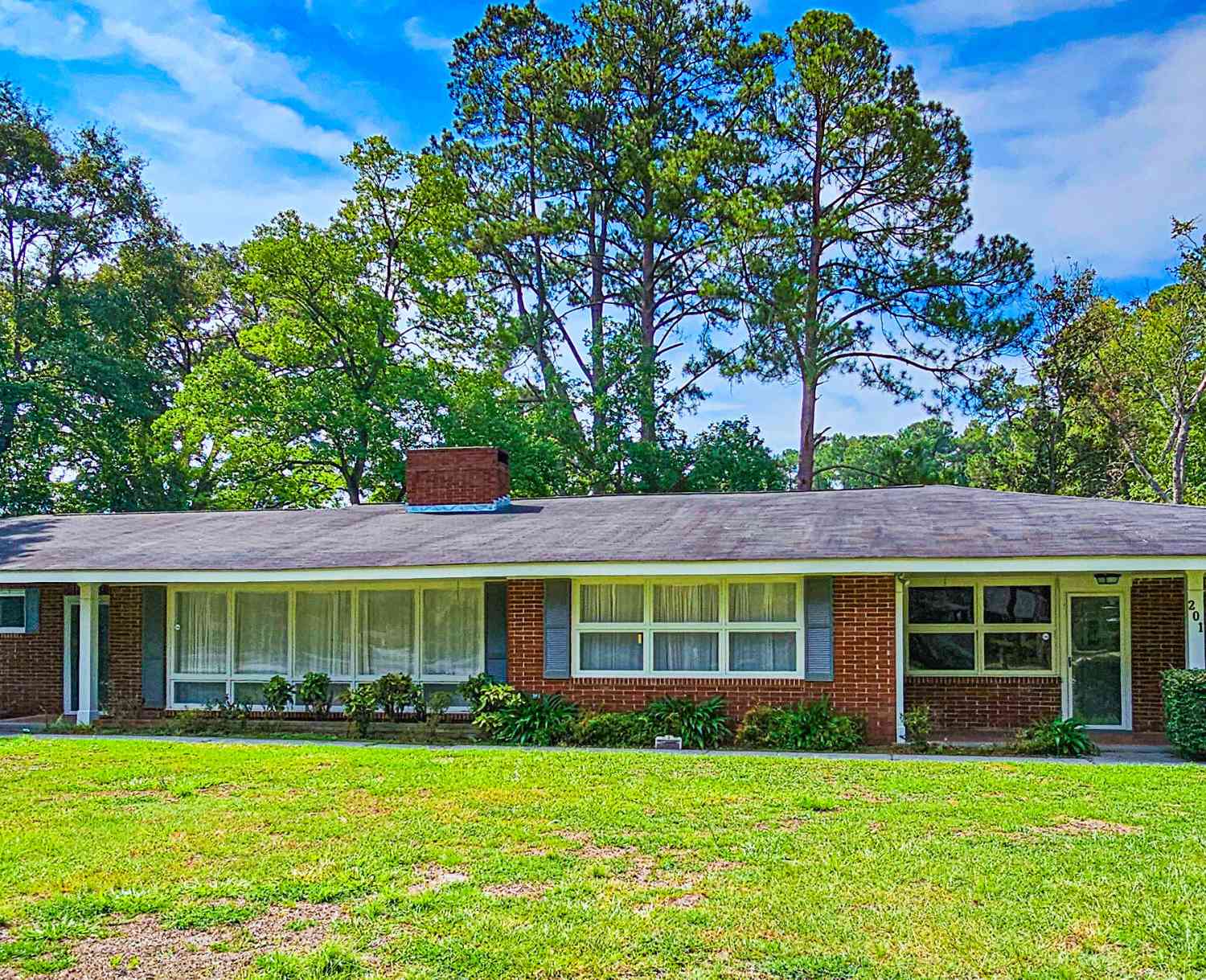 Homes For Sale - 201 Overhill Road<br/> Colleton County, Walterboro, SC 29488