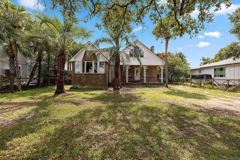 Homes For Sale - 512 Palm Boulevard<br/> Charleston County, Isle of Palms, SC 29451