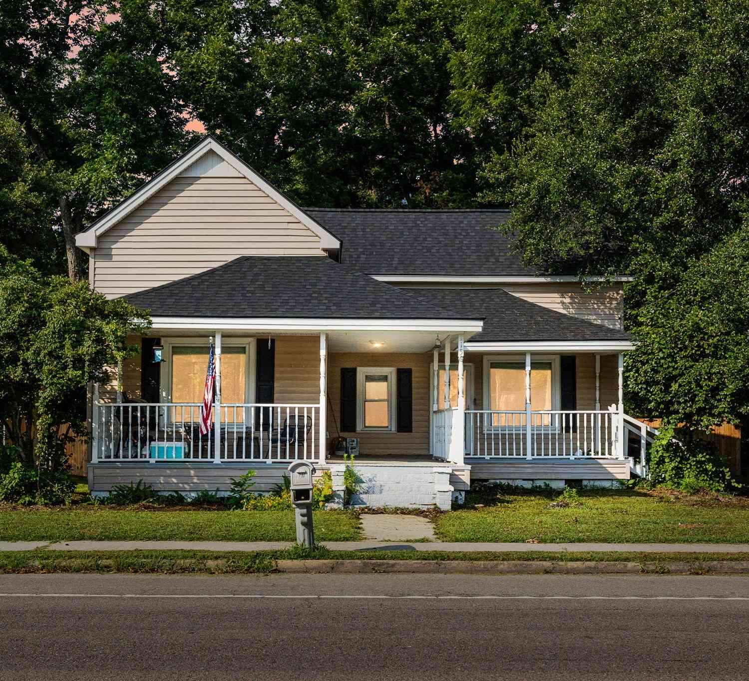 Homes For Sale - 156 E Main Street<br/> Dorchester County, Harleyville, SC 29448
