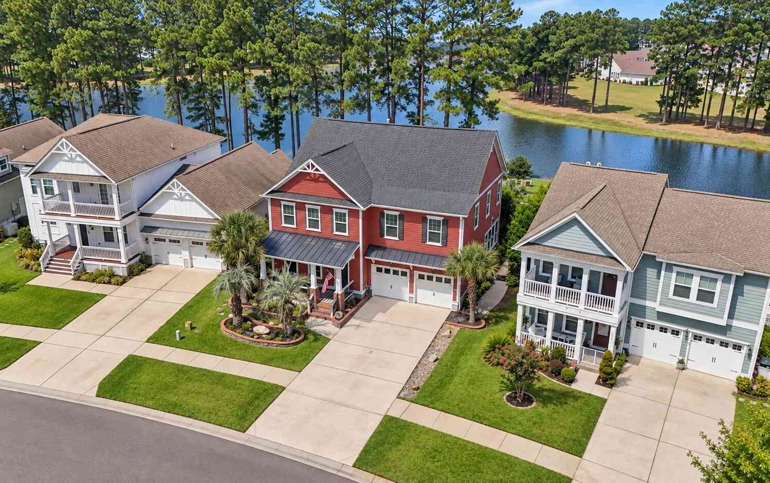 Homes For Sale - 276 Calm Water Way<br/> Summerville, SC 29486