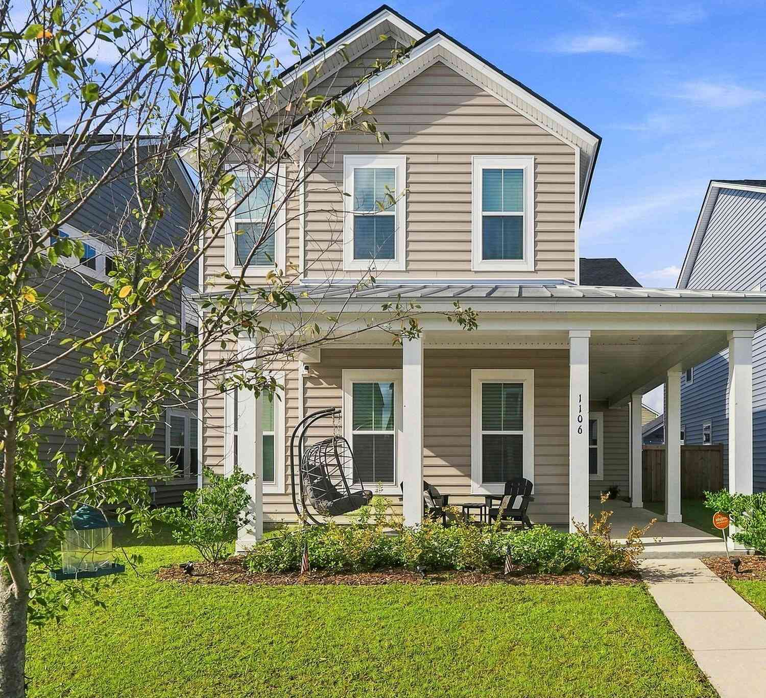 Homes For Sale - 1106 Spotflower Street<br/> Summerville, SC 29485