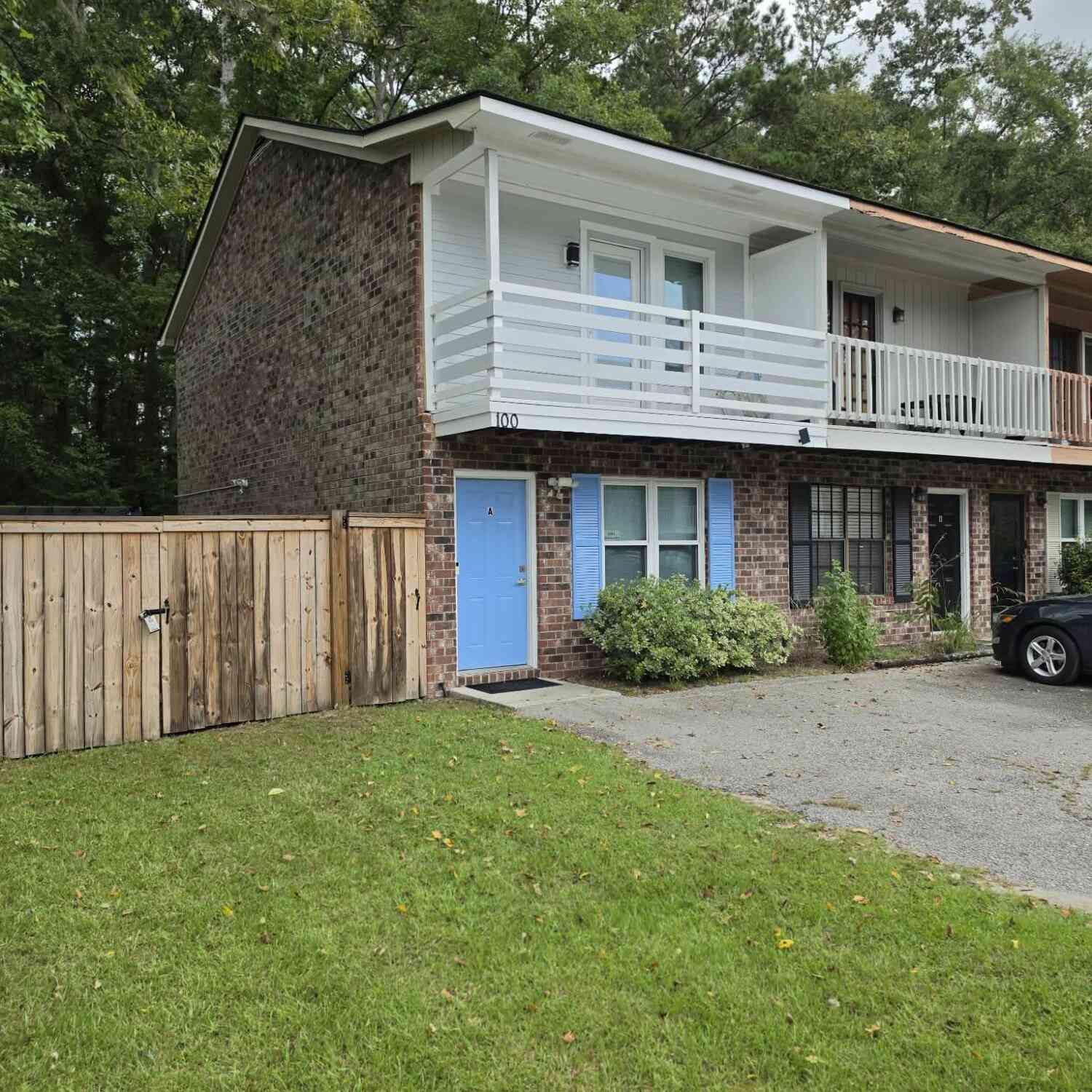 Townhouse For Sale - 100 Kimeran Lane #A<br/> Summerville, SC 29485