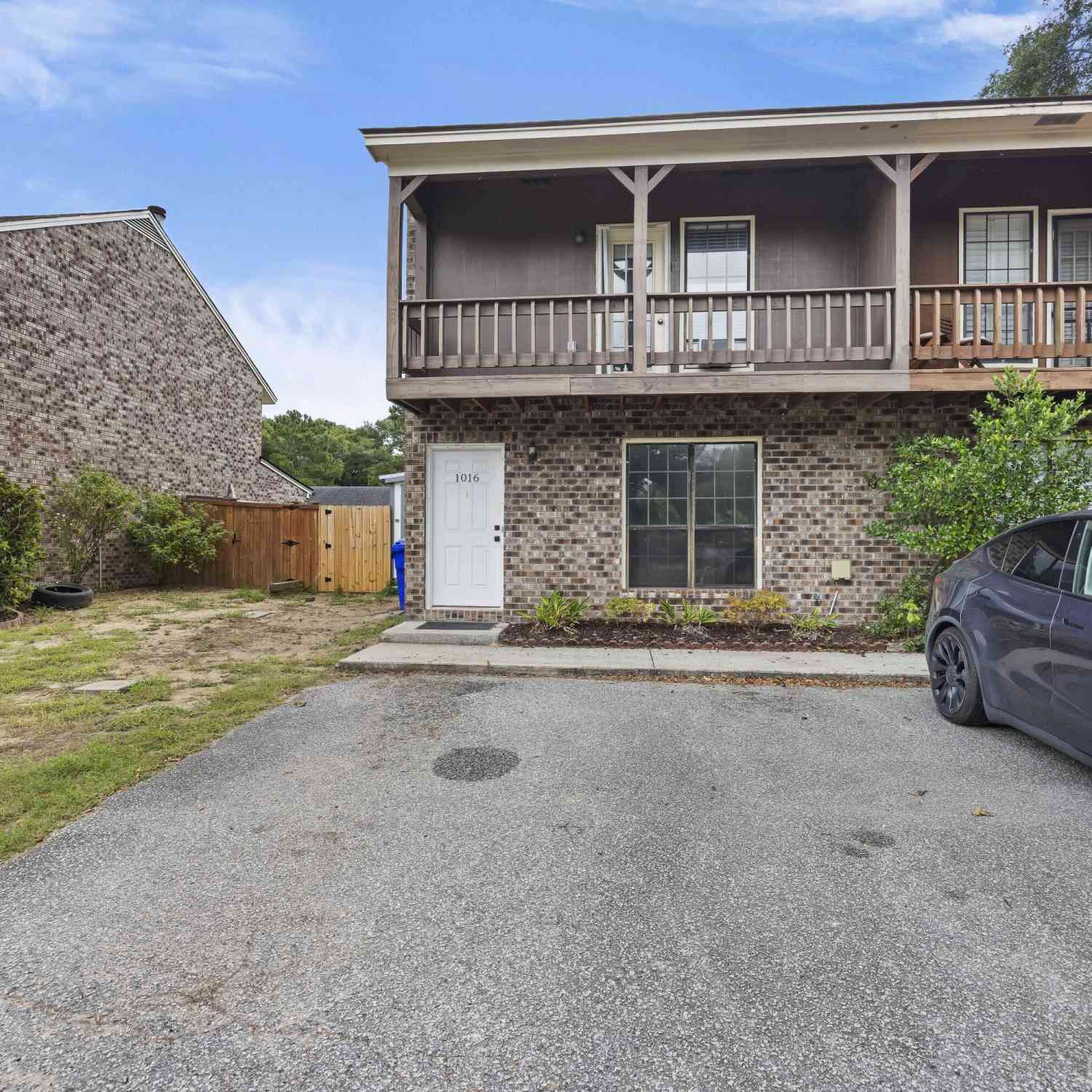Homes For Rent - 1016 Monticello Drive #UNIT 1-C<br/> Charleston, SC 29412