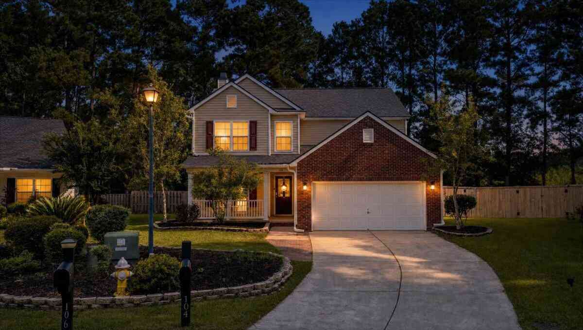 Homes For Sale - 104 Basler Street<br/> Ladson, SC 29456