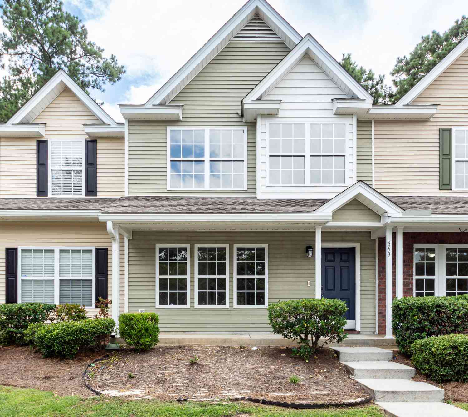 Townhouse For Sale - 359 Kelsey Boulevard<br/> Wando, SC 29492