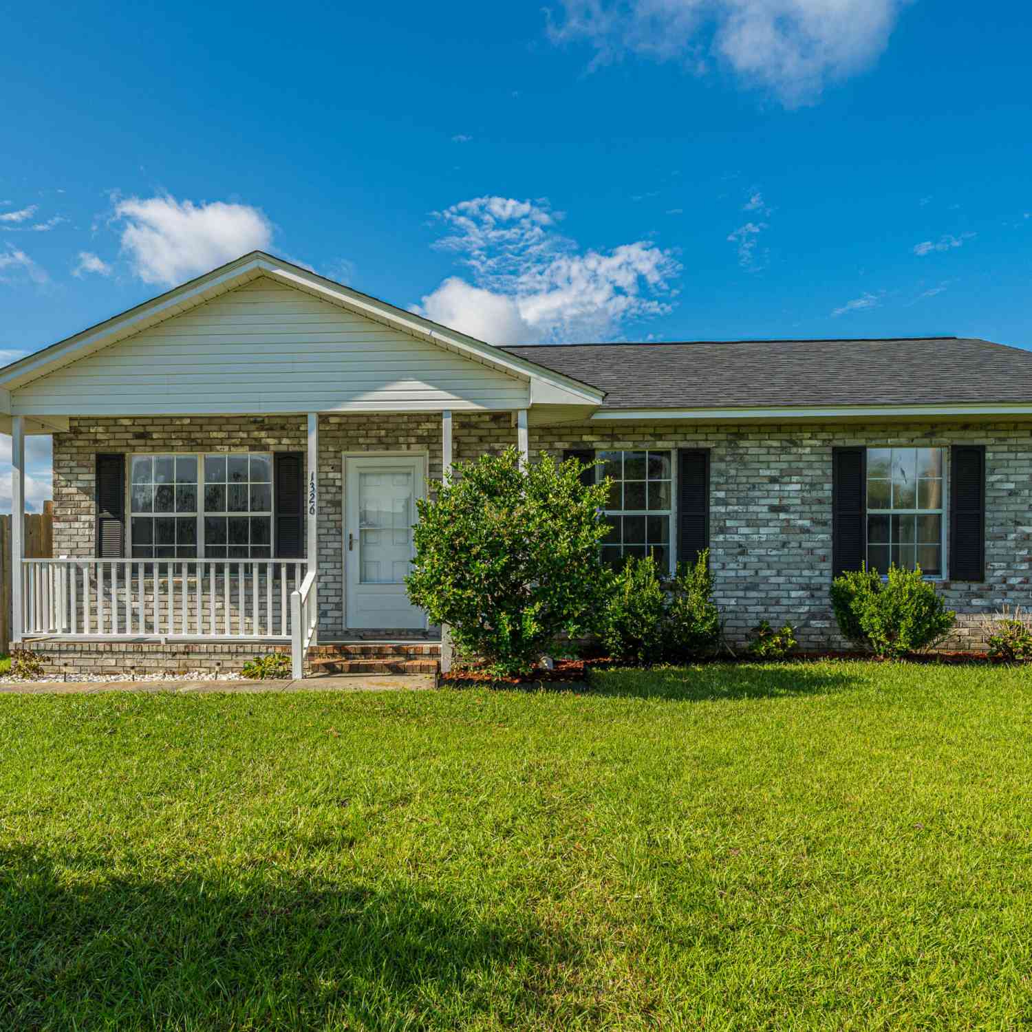 Homes For Sale - 1326 Lawton Court<br/> Moncks Corner, SC 29461