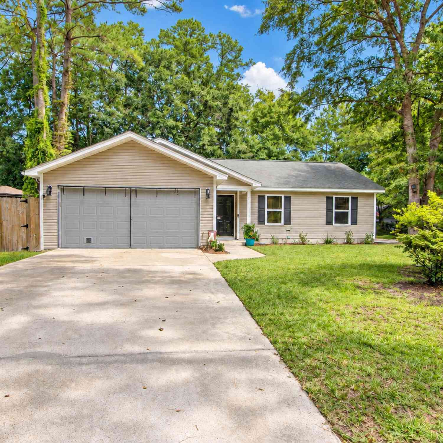 Homes For Sale - 1972 High Meadow Street<br/> Johns Island, SC 29455