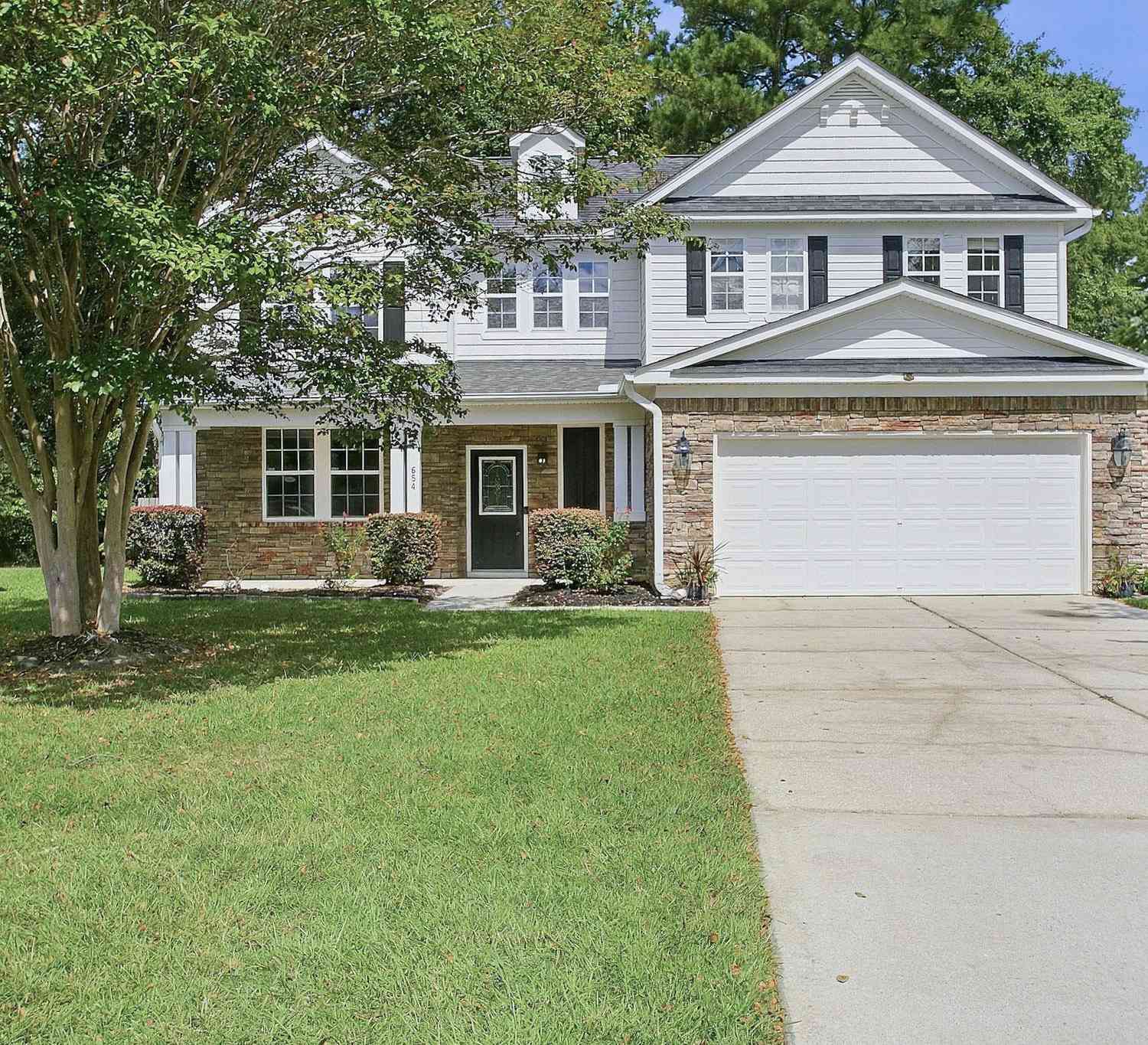 Homes For Rent - 654 Grassy Hill Road<br/> Dorchester County, Summerville, SC 29483
