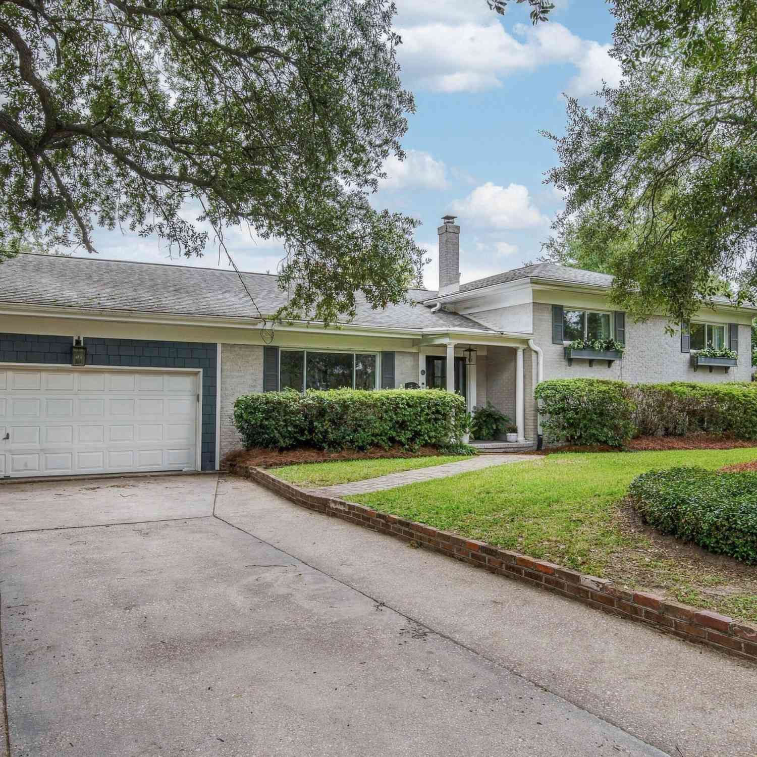 Homes For Sale - 345 Confederate Circle<br/> Charleston, SC 29407