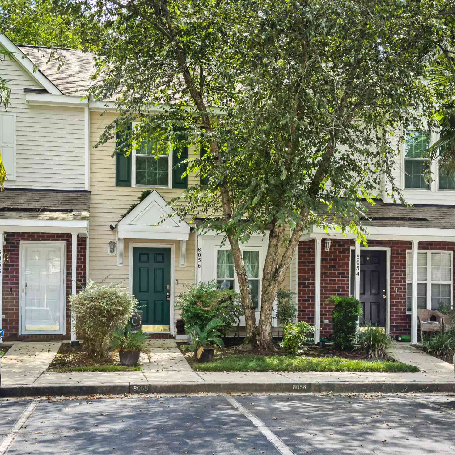 Condo For Sale - 8056 Shadow Oak Drive<br/> North Charleston, SC 29406