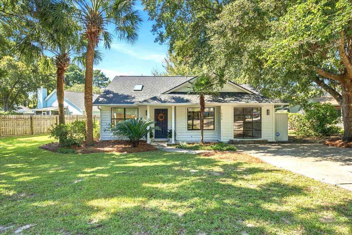 Homes For Sale - 1506 E Crossing Lane<br/> Mount Pleasant, SC 29466