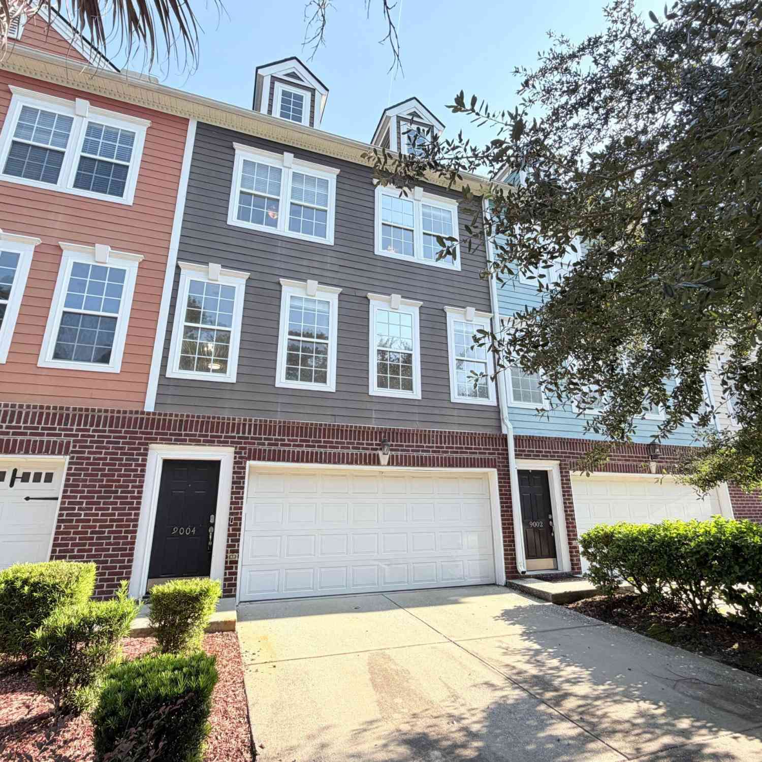Townhouse For Sale - 9004 Parlor Drive<br/> Ladson, SC 29456