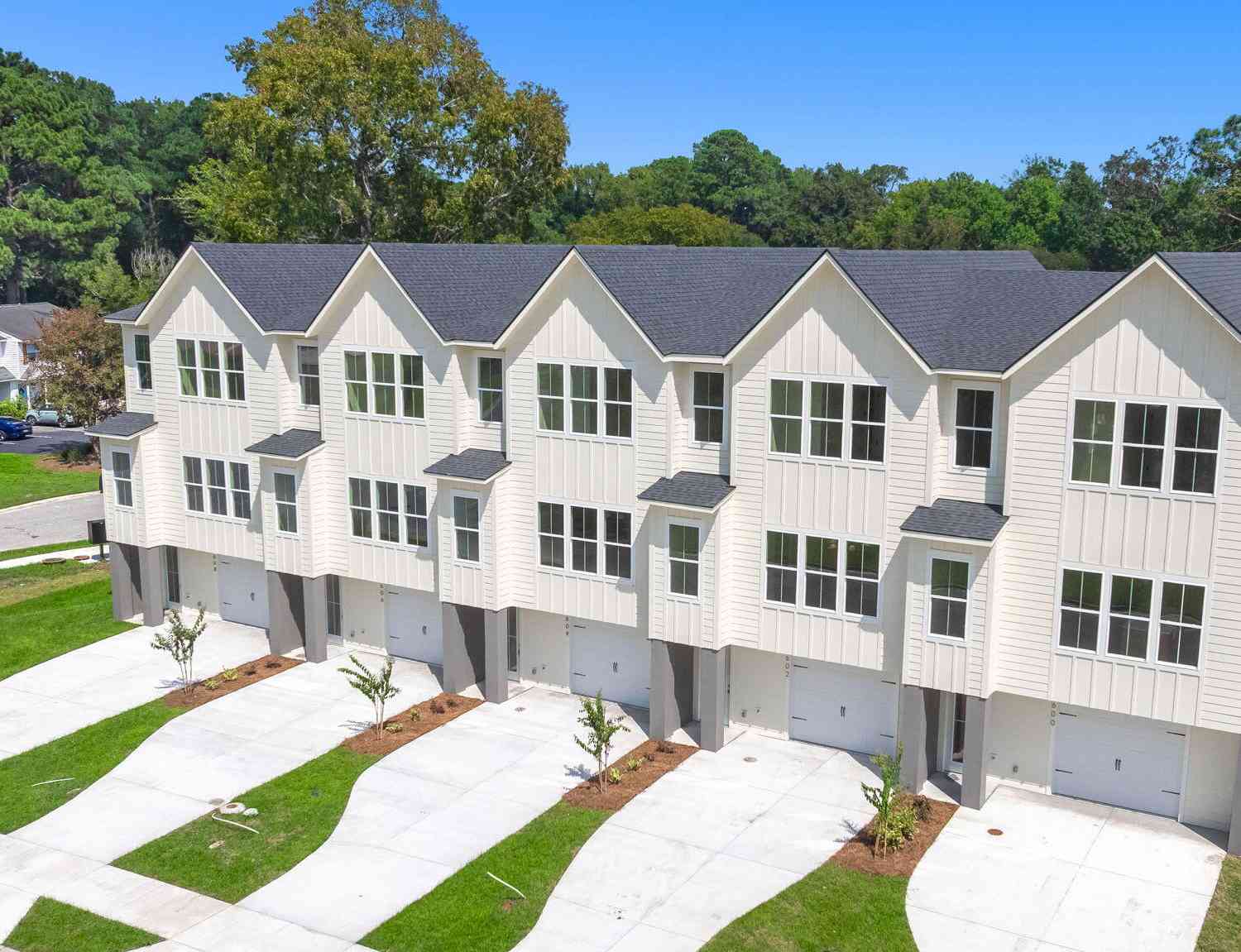 Townhouse For Sale - 1600 Lauda Drive<br/> Mount Pleasant, SC 29464