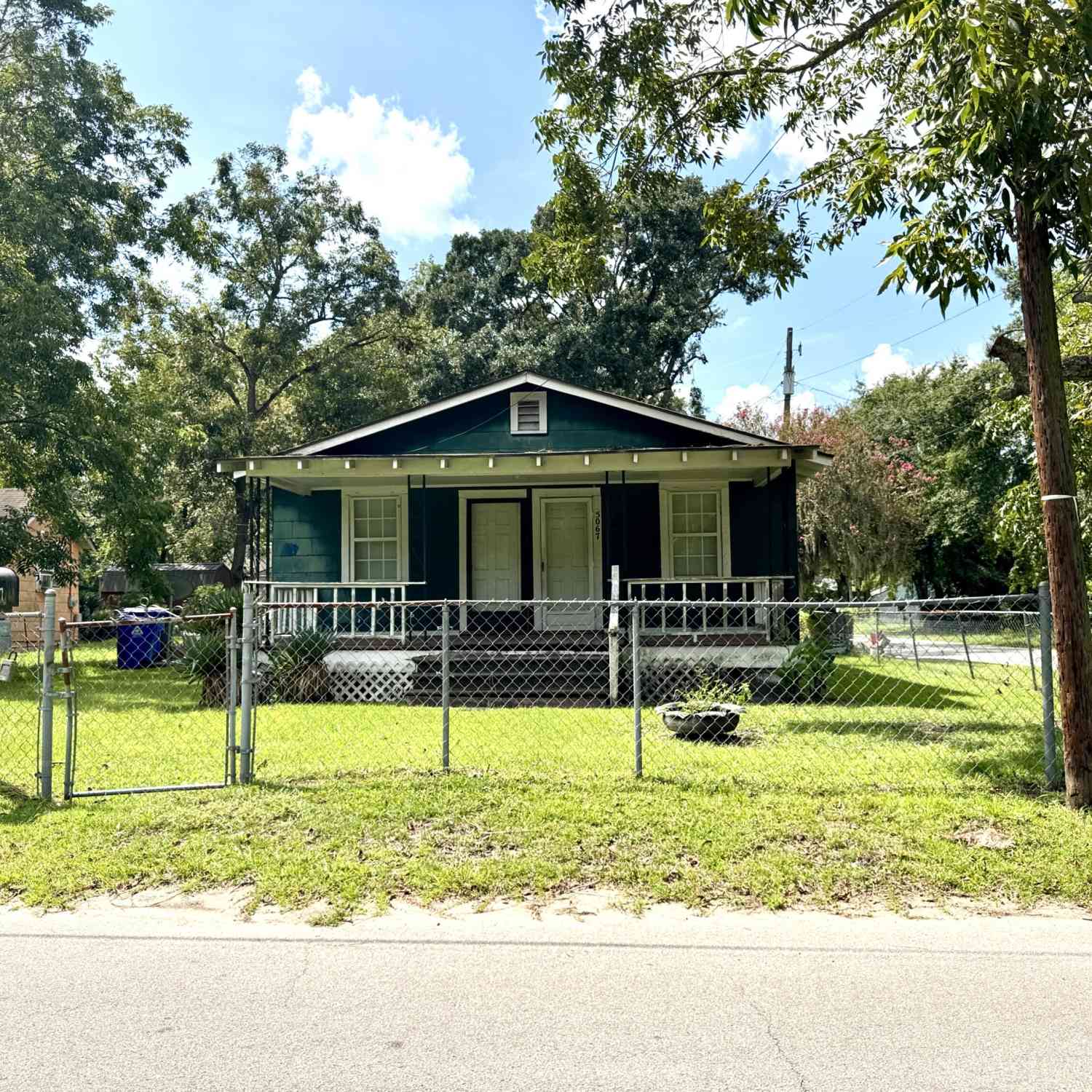 Homes For Sale - 5067 Railroad Avenue<br/> North Charleston, SC 29406