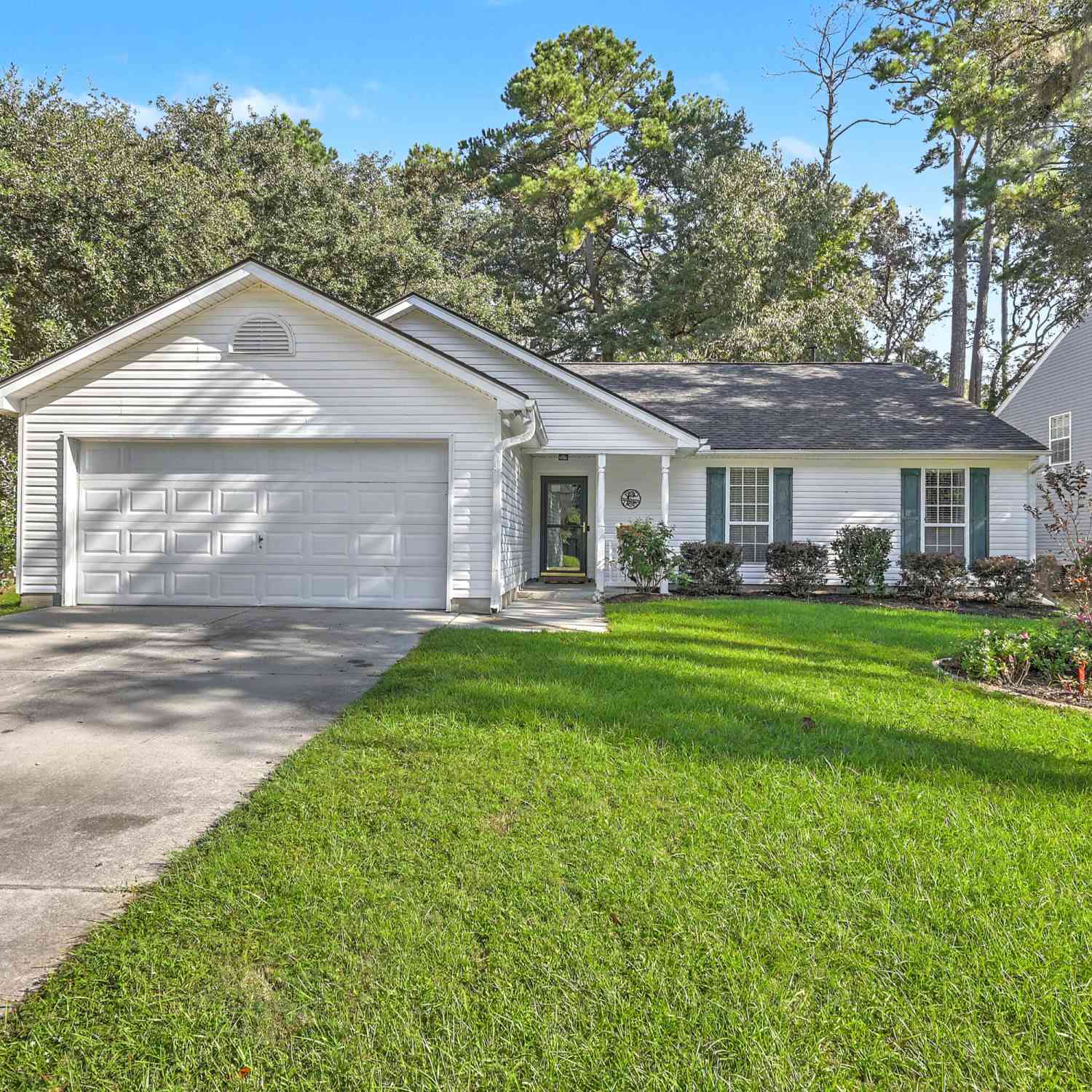 Homes For Sale - 8656 Hickory Creek Lane<br/> North Charleston, SC 29420