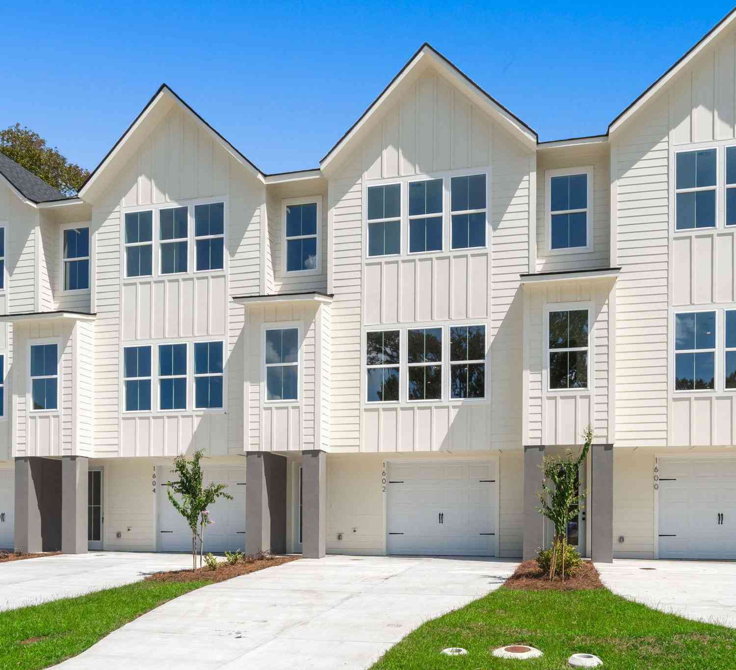 Townhouse For Sale - 1602 Lauda Drive<br/> Mount Pleasant, SC 29464