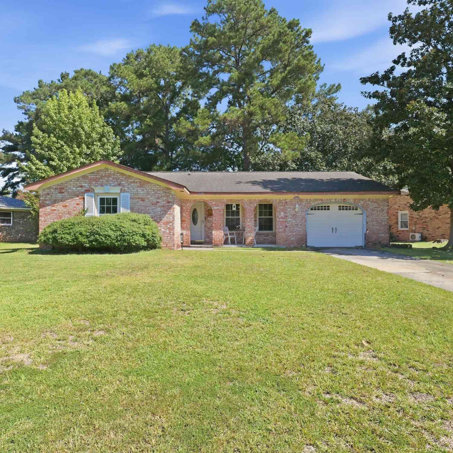 Homes For Sale - 120 Kennington Drive<br/> Goose Creek, SC 29445
