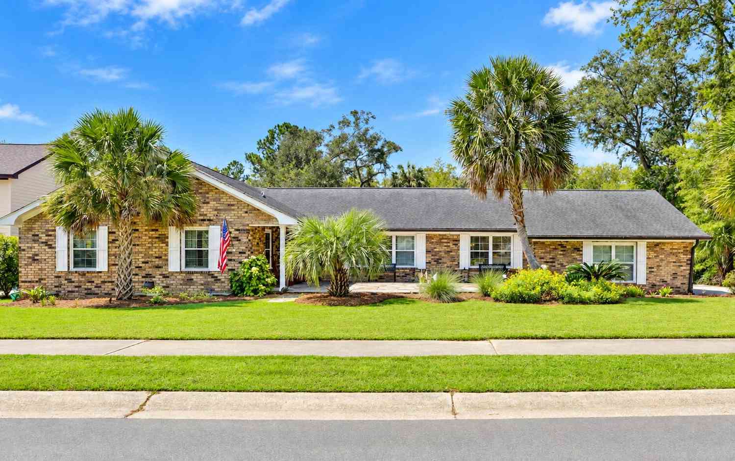 Homes For Sale - 2204 Forest Lakes Boulevard<br/> Charleston, SC 29414