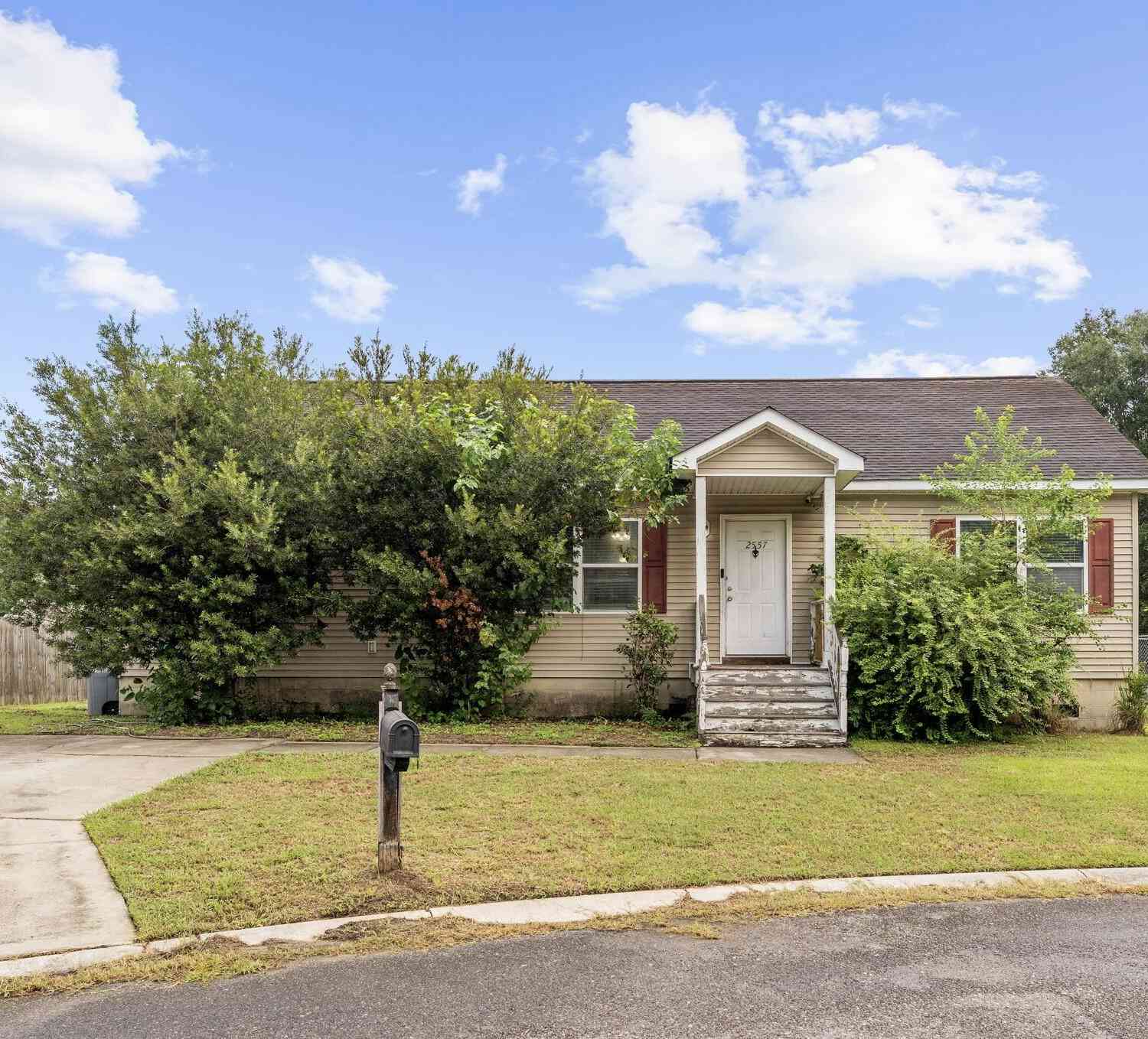 Homes For Sale - 2557 Celestial Court<br/> North Charleston, SC 29406