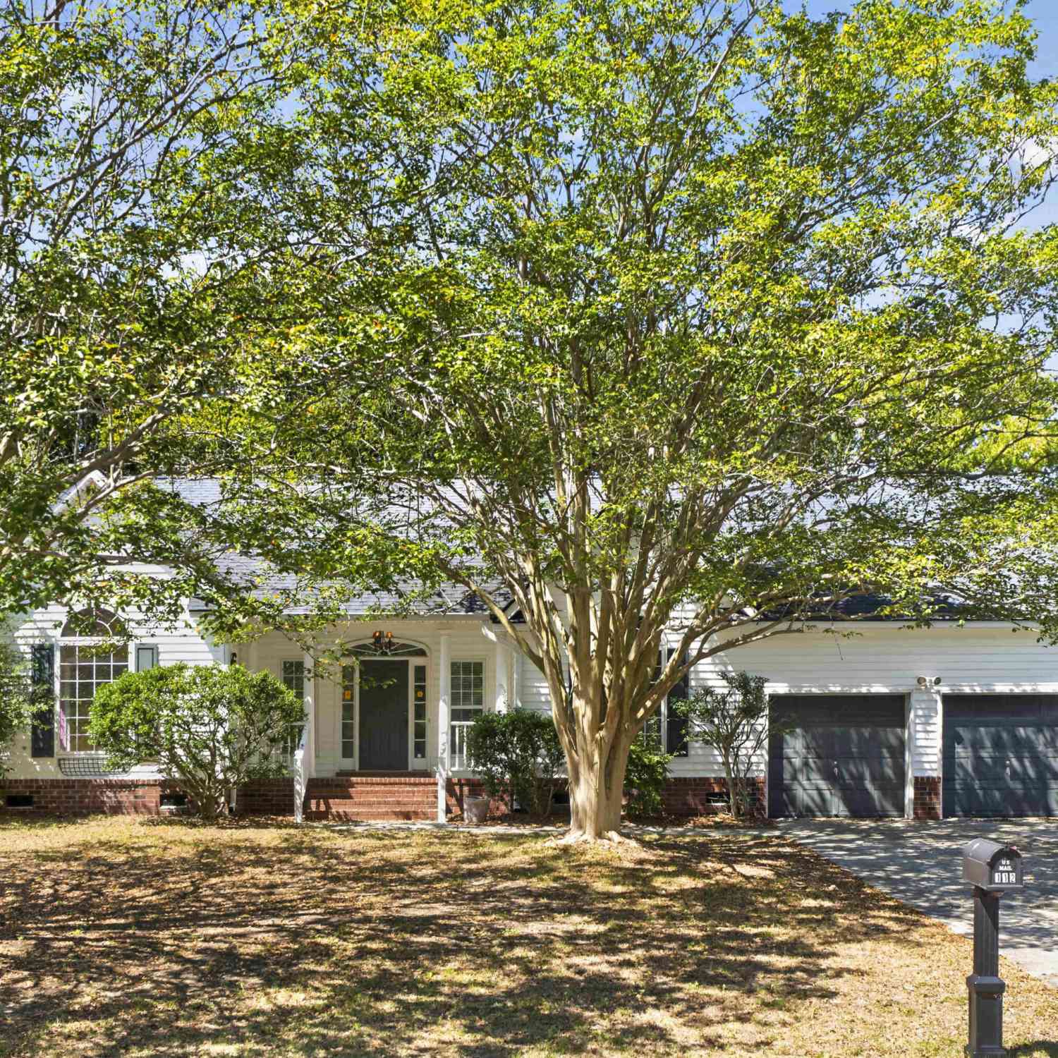 Homes For Sale - 112 Oyster Point Row<br/> Charleston, SC 29412