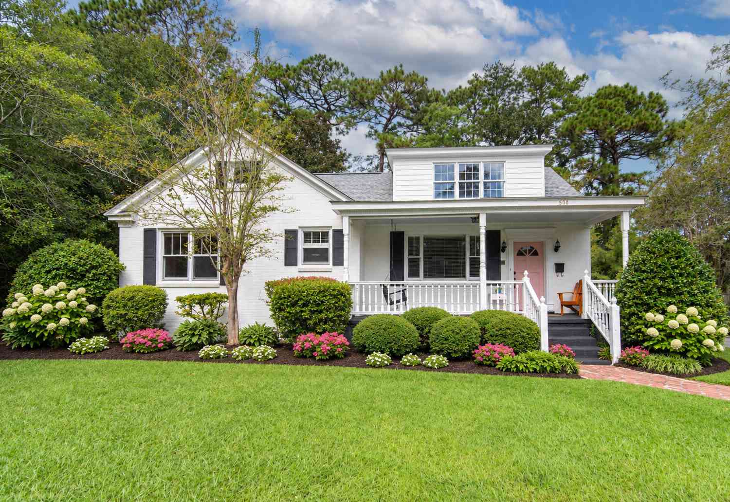 Homes For Sale - 506 N Palmetto Street<br/> Summerville, SC 29483