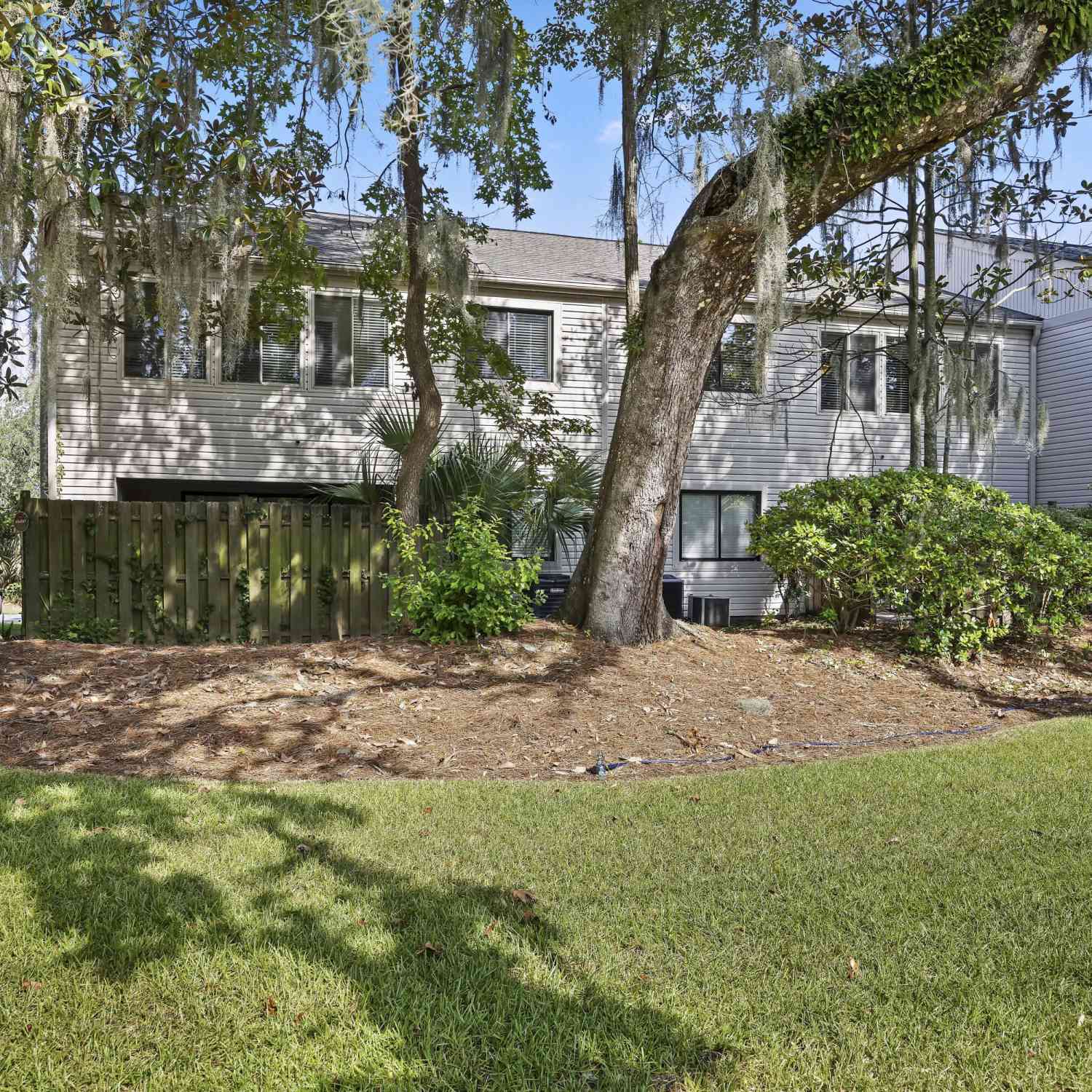Condo For Sale - 91 Ashley Hall Plantation Road #APT 7<br/> Charleston, SC 29407