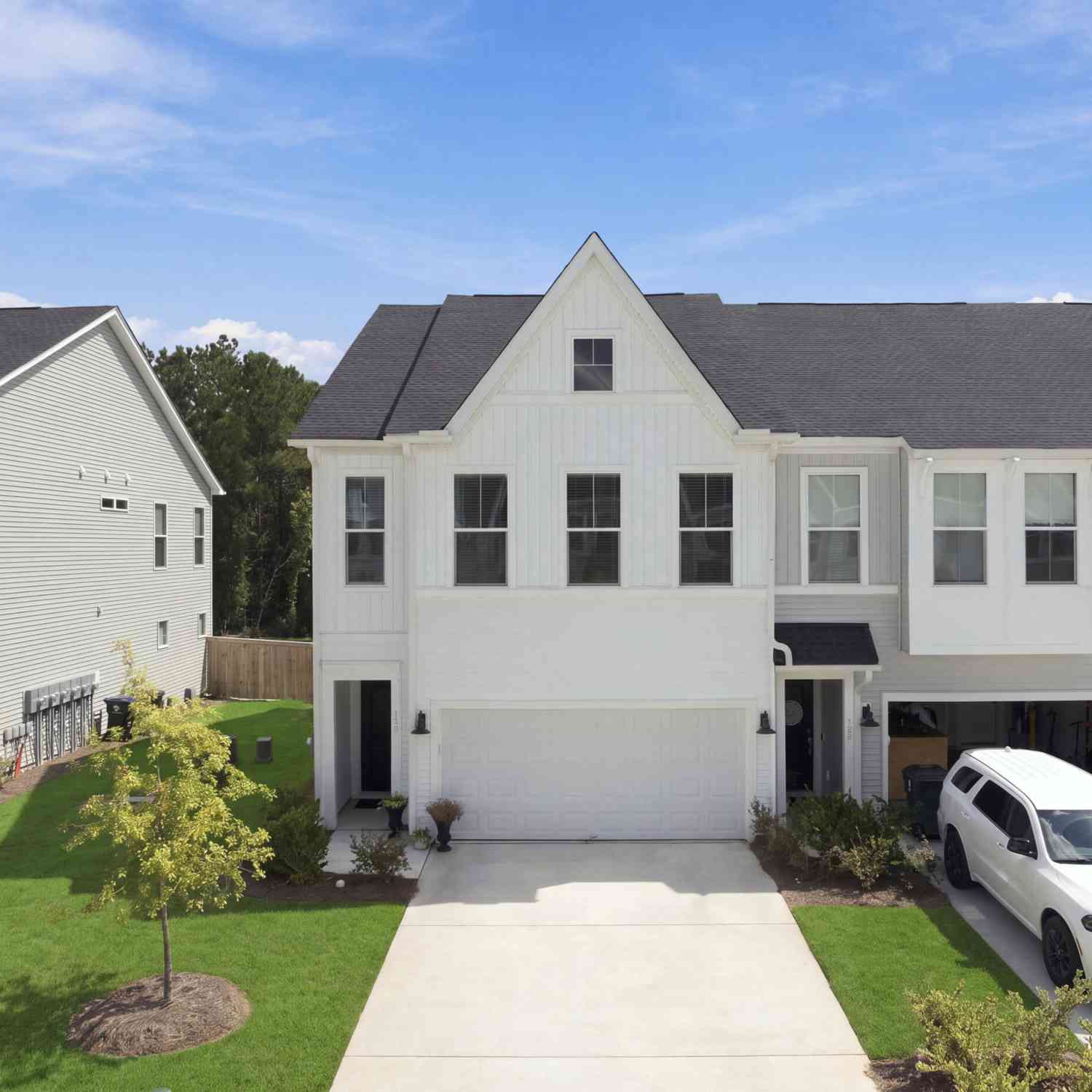 Townhouse For Sale - 130 Brown Swiss Circle<br/> Summerville, SC 29483