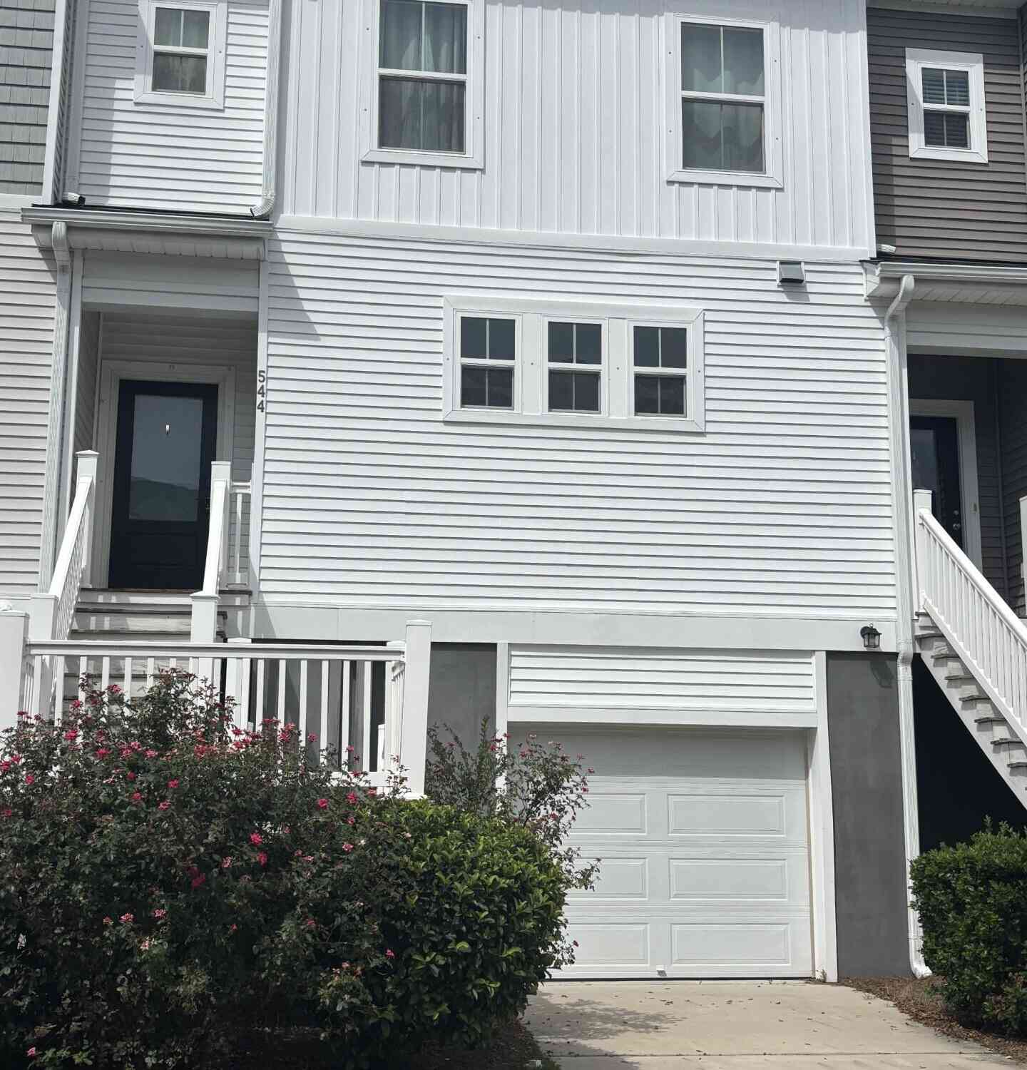 Townhouse For Sale - 544 Mclernon Trace<br/> Johns Island, SC 29455