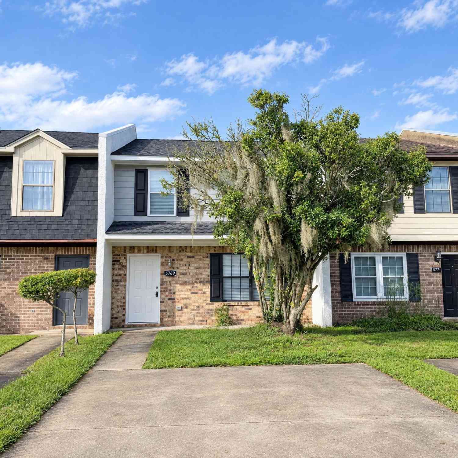 Homes For Rent - 5769 Dewsbury Lane<br/> North Charleston, SC 29418